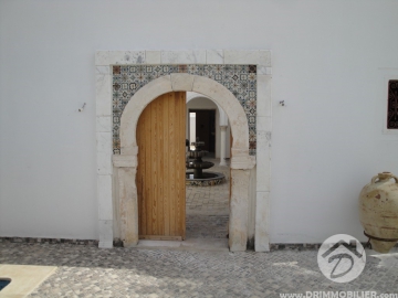 V 109 -                            Sale
                           Houch Djerbien Djerba